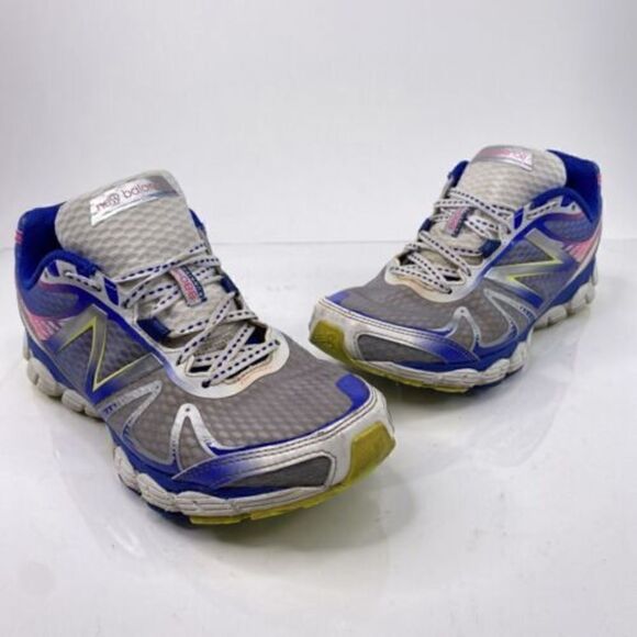 New Balance 880v4 Women’s Sz 8.5 White Blue Pink Athletic Running Shoes W880SB4 - Picture 1 of 9